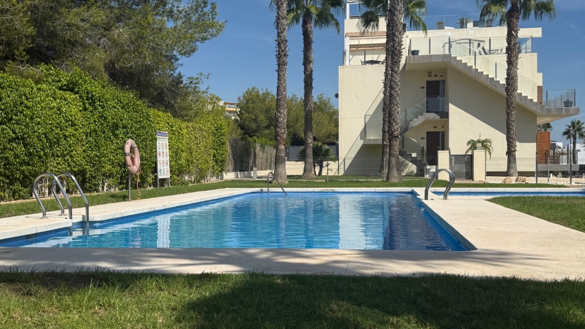 Reventa - Apartamentos -
Orihuela Costa - Villamartín