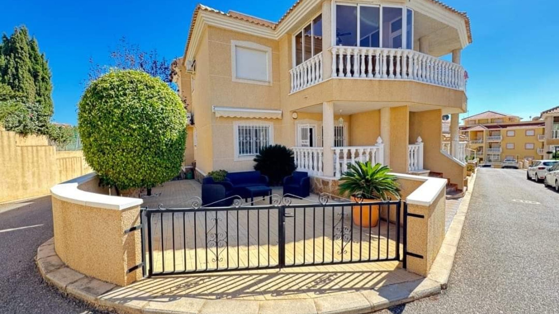 Reventa - Apartamentos -
Orihuela Costa - Villamartín