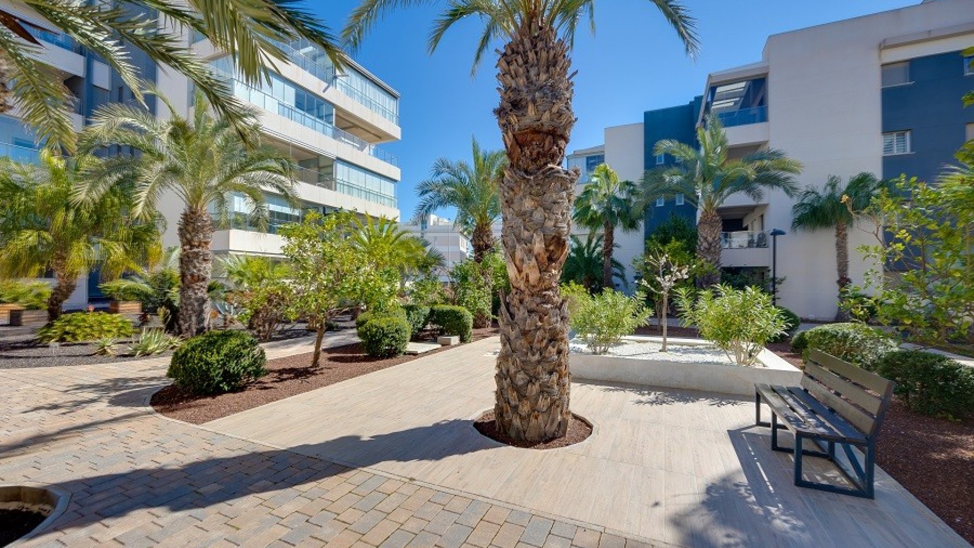 Reventa - Apartamentos -
Orihuela Costa - Villamartín