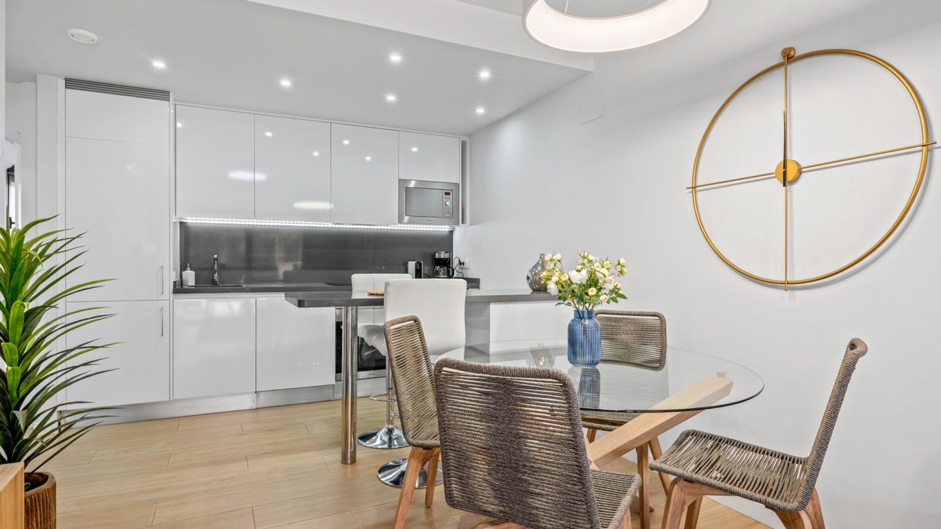 Reventa - Apartamentos -
Orihuela Costa - Villamartín