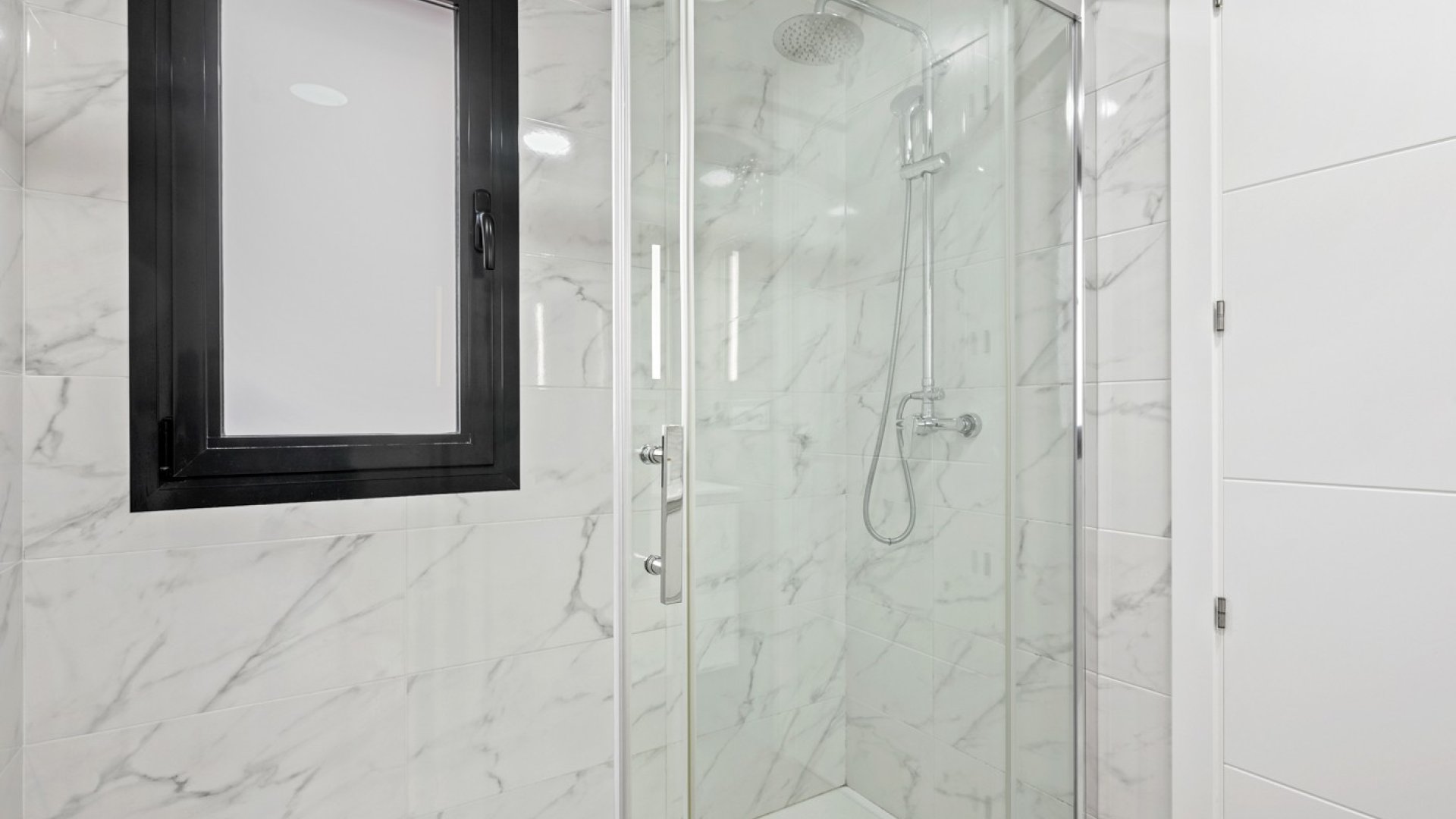 Reventa - Apartamentos -
Orihuela Costa - Villamartín