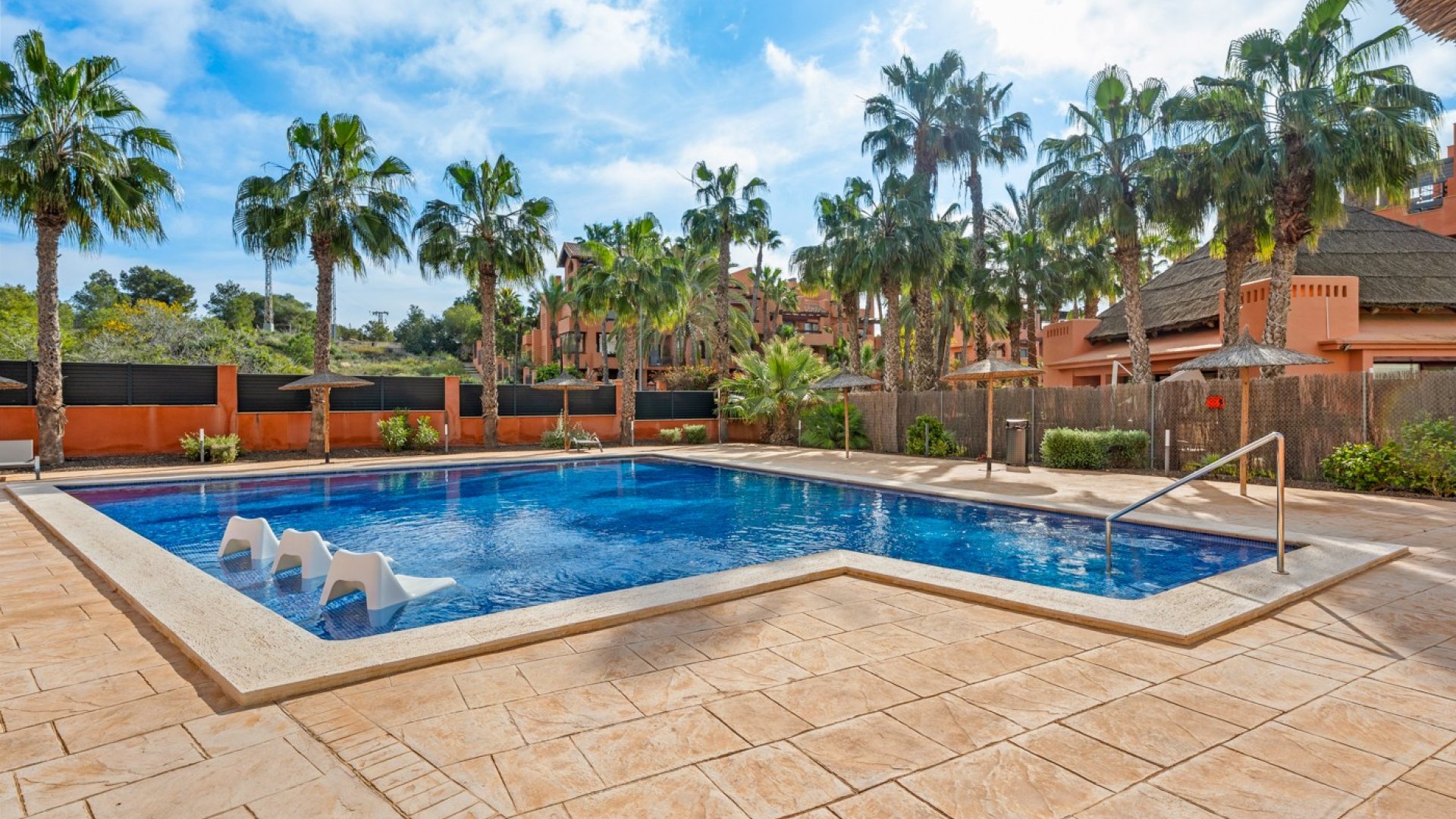 Reventa - Apartamentos -
Orihuela Costa - Villamartín