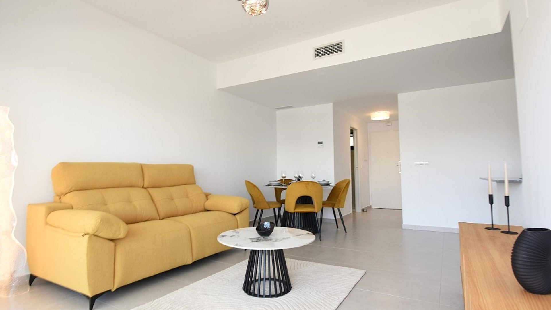Reventa - Apartamentos -
Orihuela Costa - Villamartín