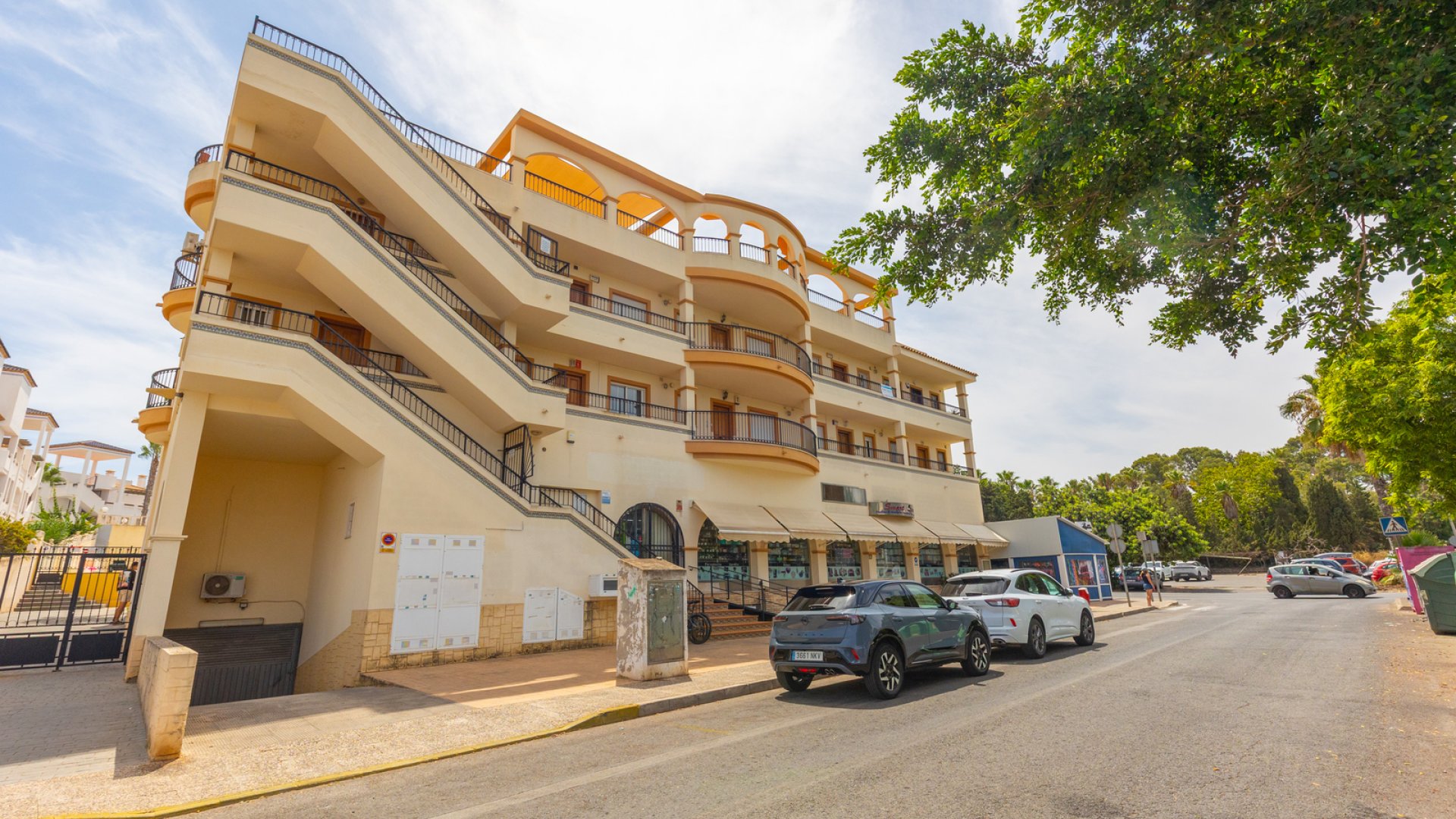 Reventa - Apartamentos -
Orihuela Costa - Villamartin