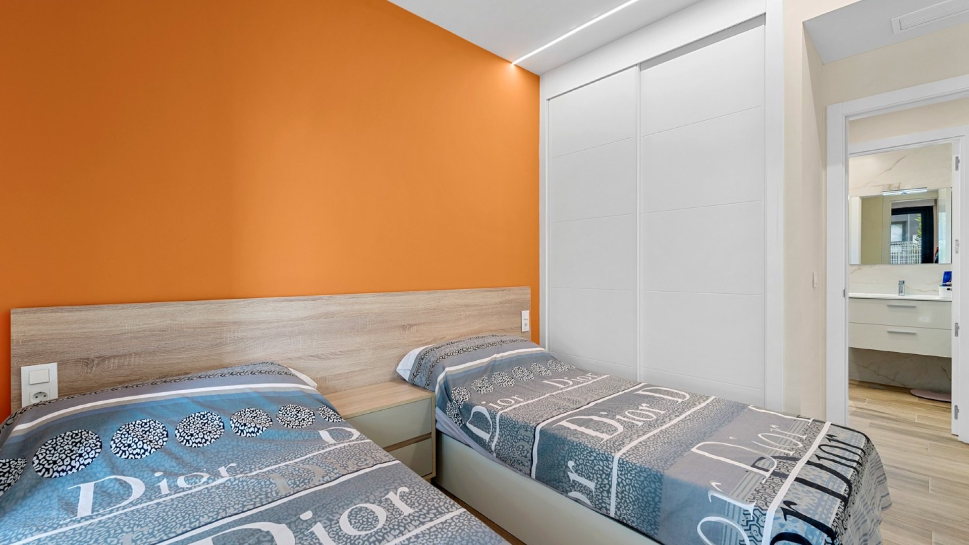 Reventa - Apartamentos -
Orihuela Costa - Villamartín