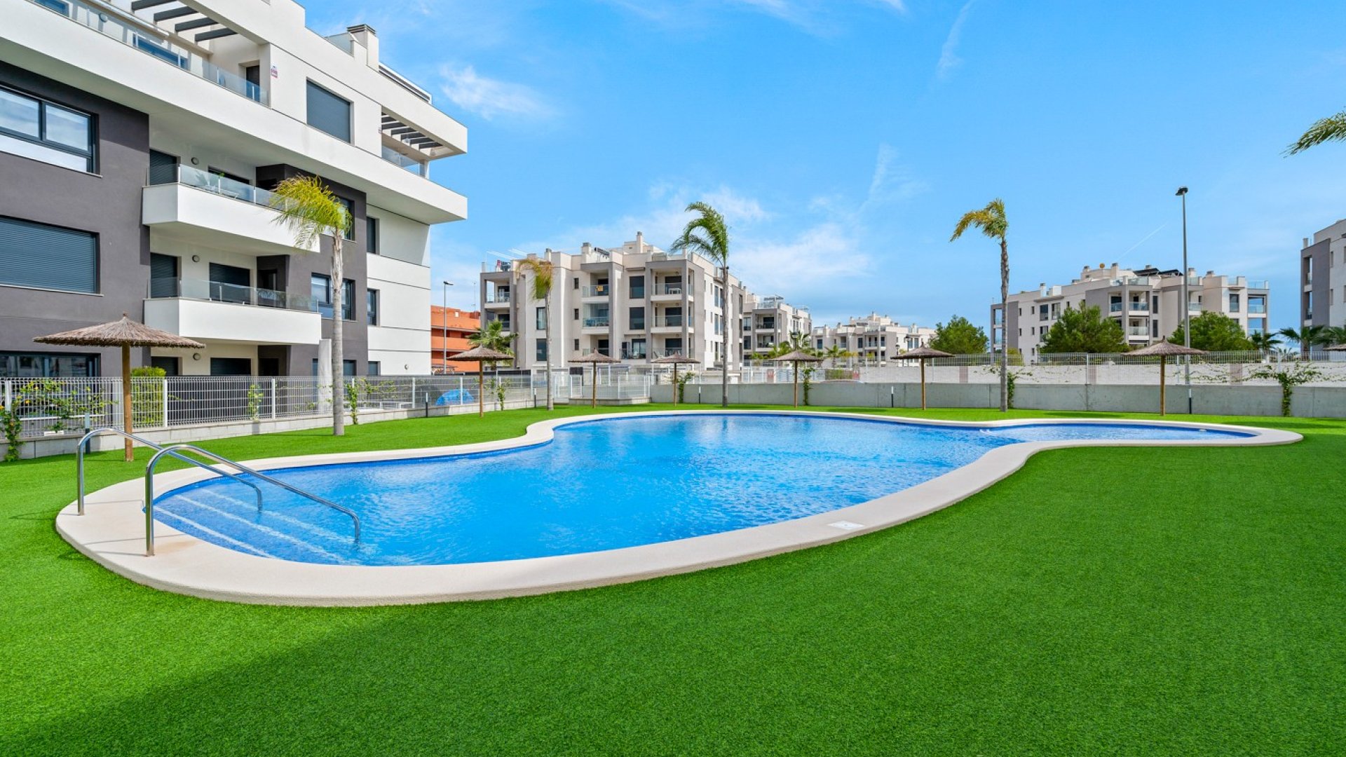 Reventa - Apartamentos -
Orihuela Costa - Villamartín
