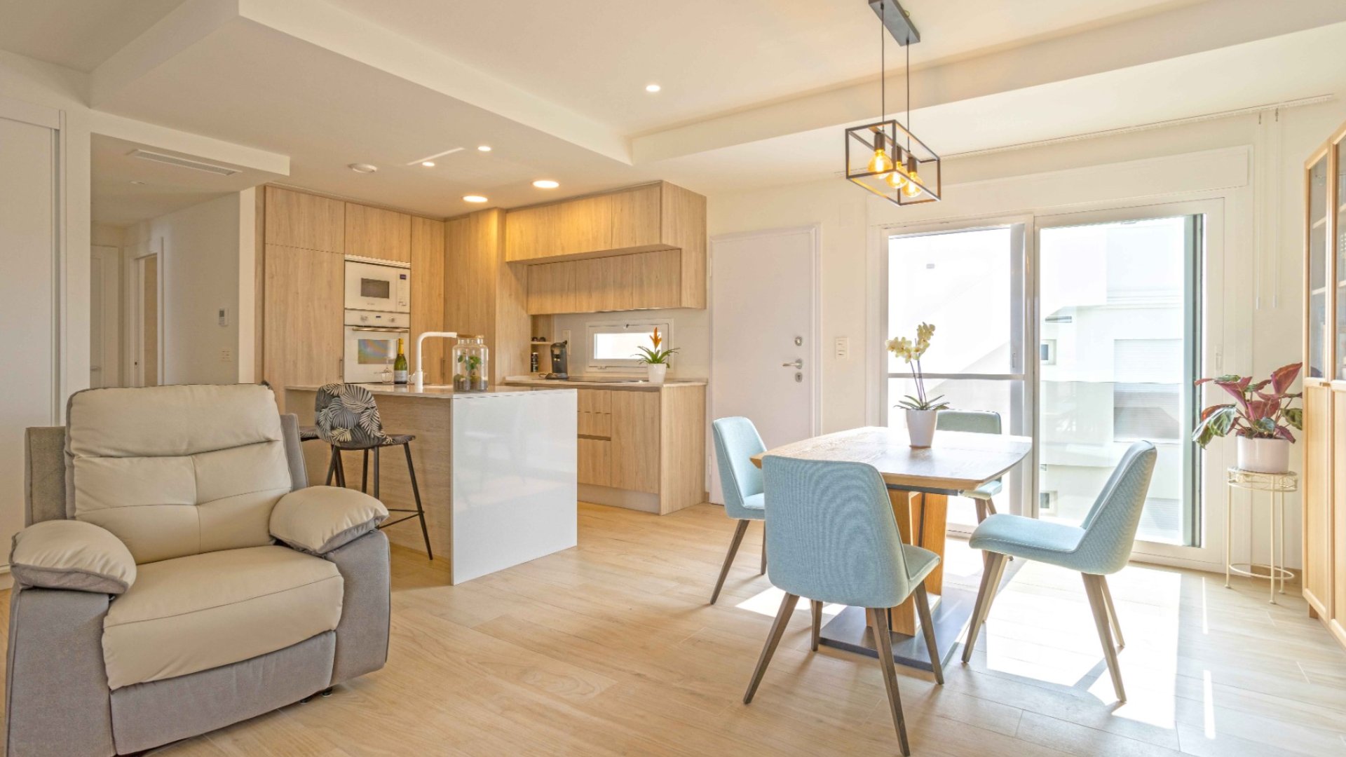 Reventa - Apartamentos -
Orihuela Costa - Villamartín