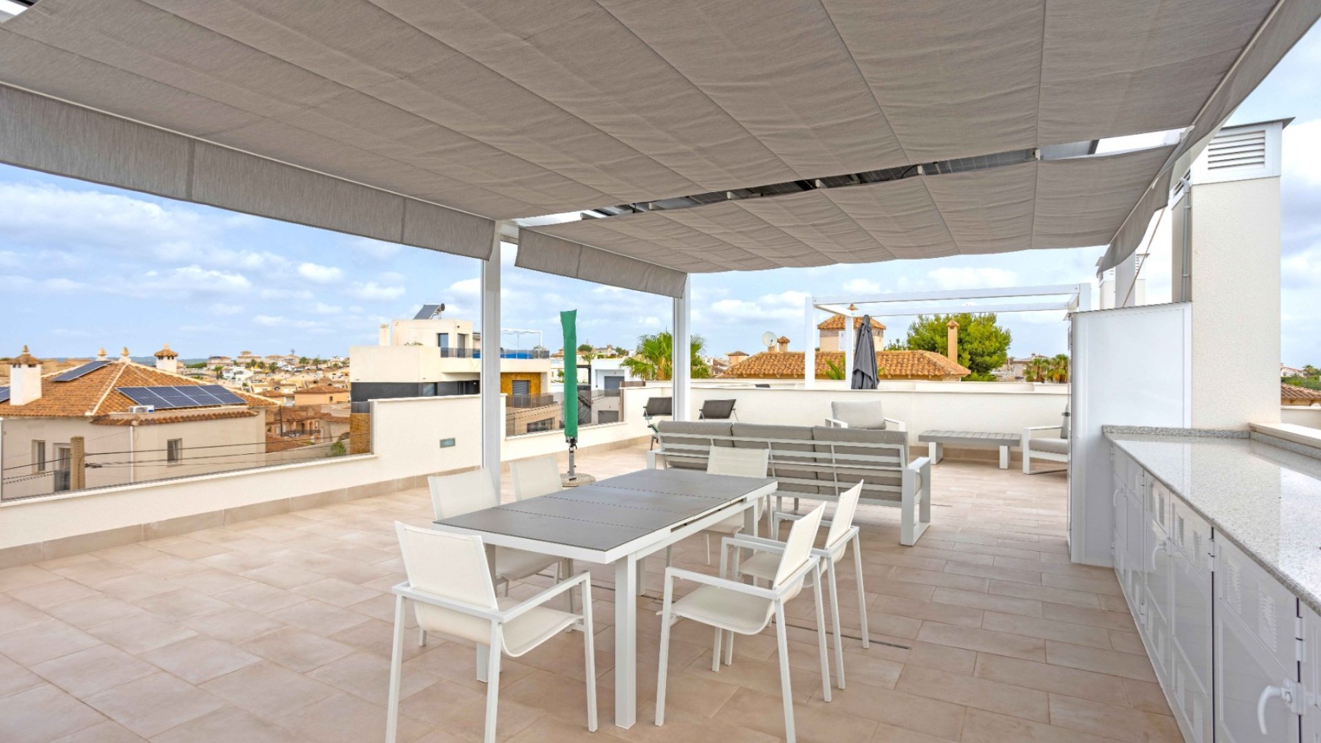 Reventa - Apartamentos -
Orihuela Costa - Villamartín