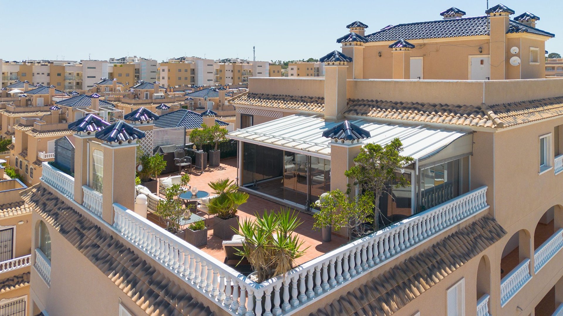 Reventa - Apartamentos -
Orihuela Costa - Villamartín