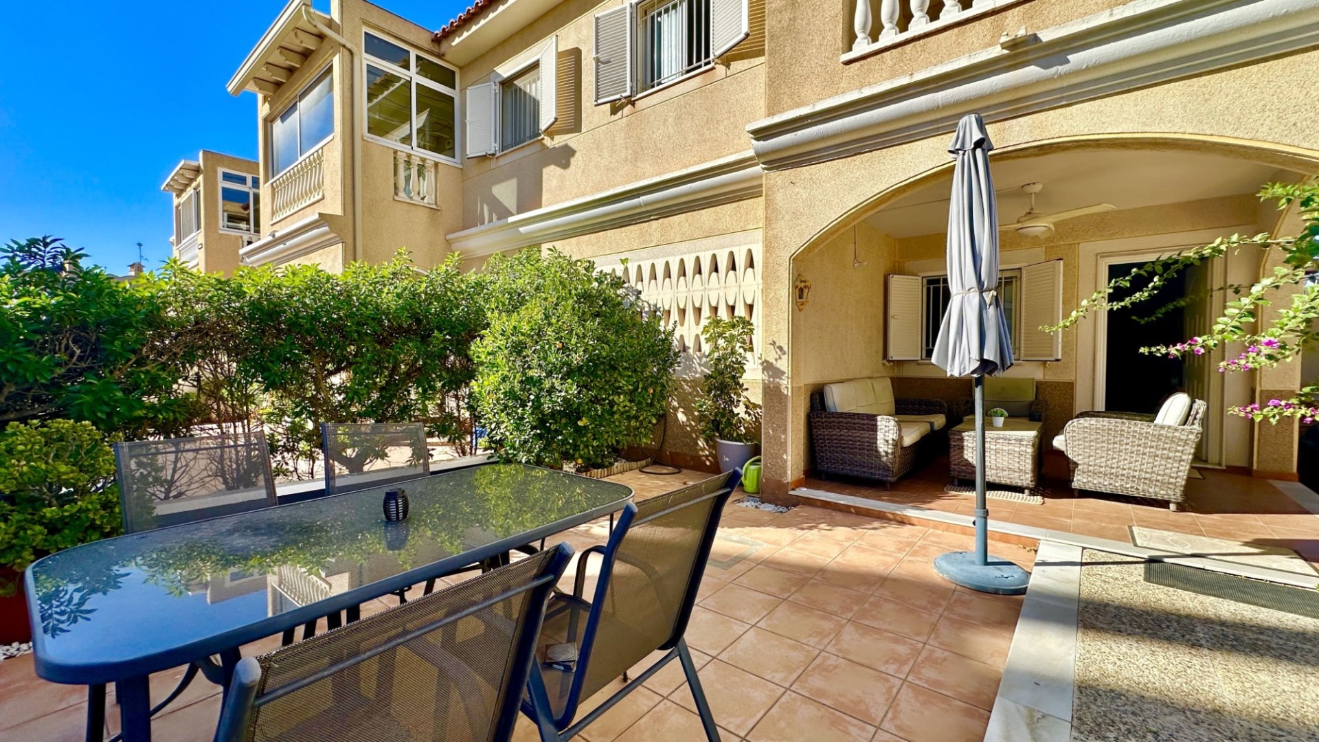 Reventa - Apartamentos -
Orihuela Costa - Zeniamar-Horizonte-La Campana