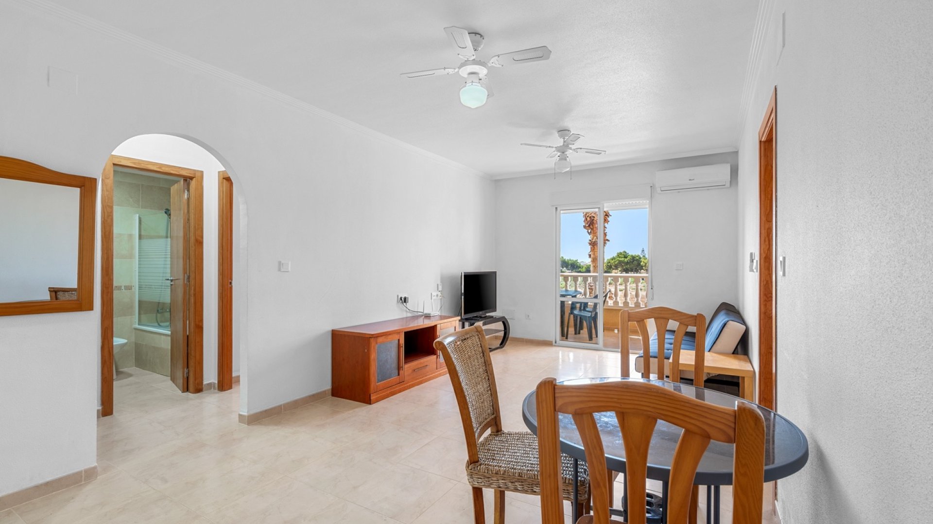 Reventa - Apartamentos -
Orihuela Costa