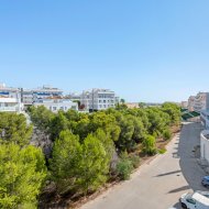 Reventa - Apartamentos -
Orihuela Costa