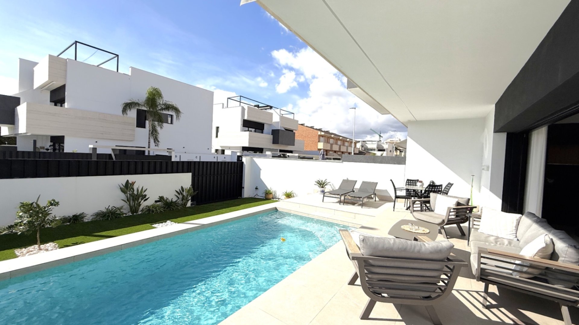 Reventa - Apartamentos -
Pilar de la Horadada - Costa Blanca Sur