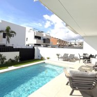 Reventa - Apartamentos -
Pilar de la Horadada - Costa Blanca