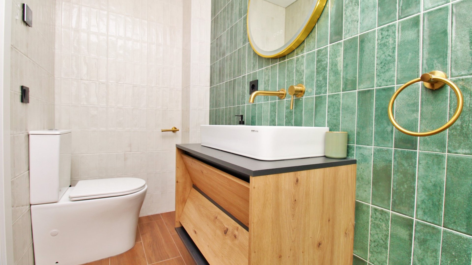 Reventa - Apartamentos -
Pilar de la Horadada - Torre de la Horadada