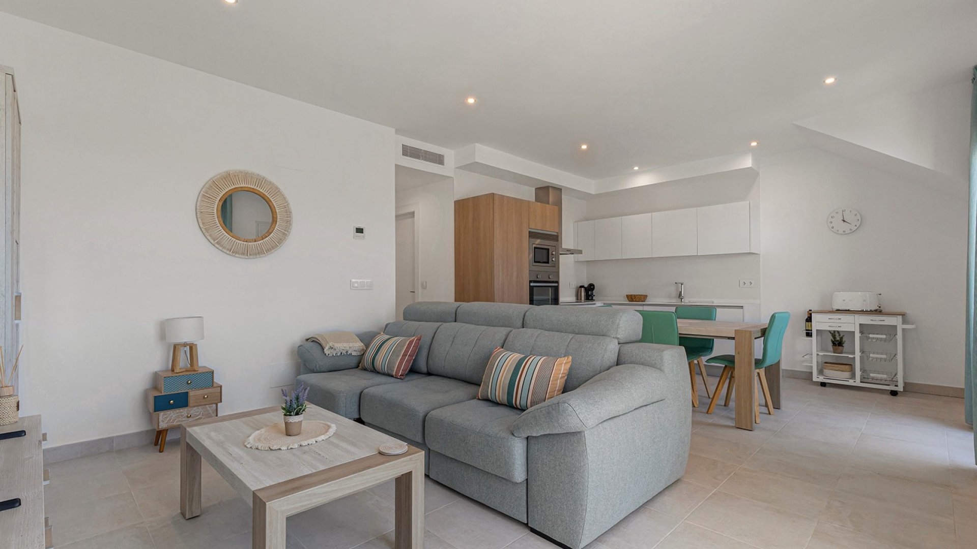 Reventa - Apartamentos -
Pilar de la Horadada - Zona Pueblo