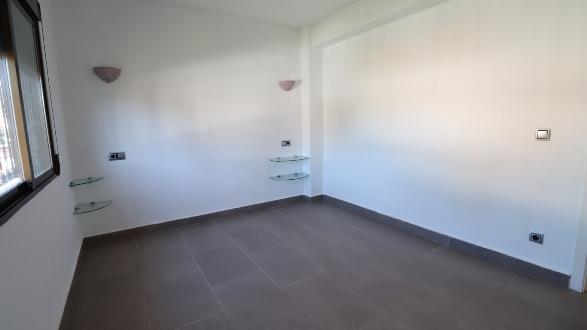 Reventa - Apartamentos -
Pinar de Campoverde - Pinar de Campoverde - Village