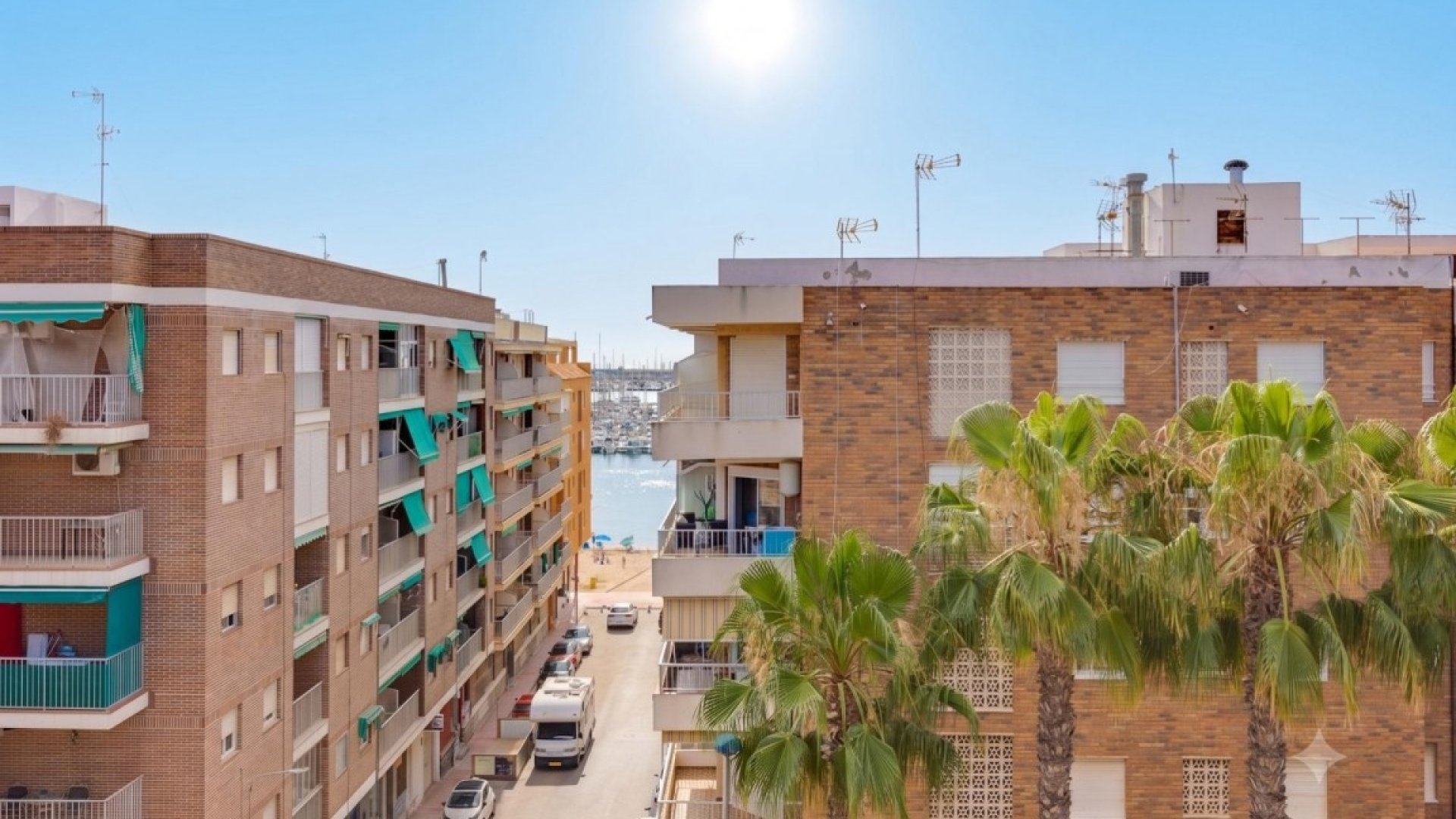 Reventa - Apartamentos -
Playa del Acequion
