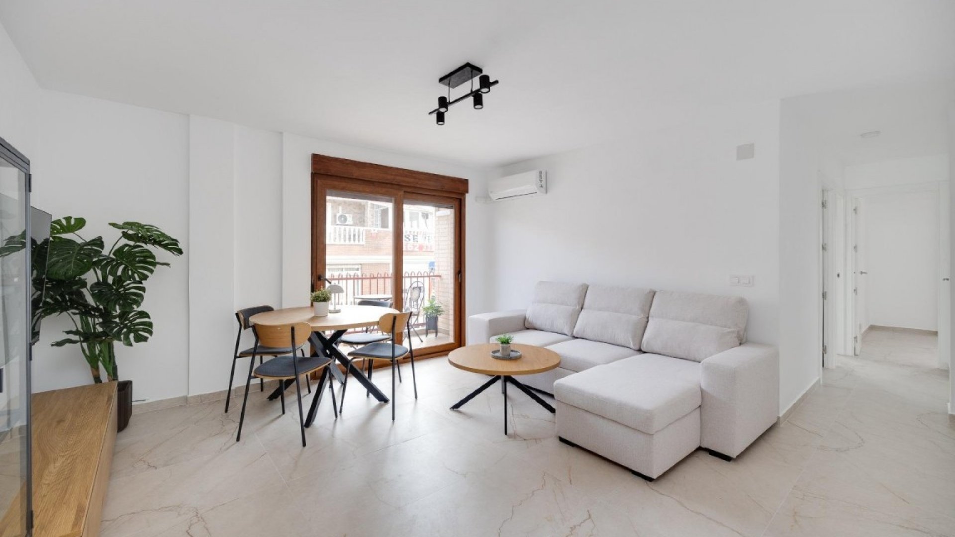 Reventa - Apartamentos -
Playa del Acequion