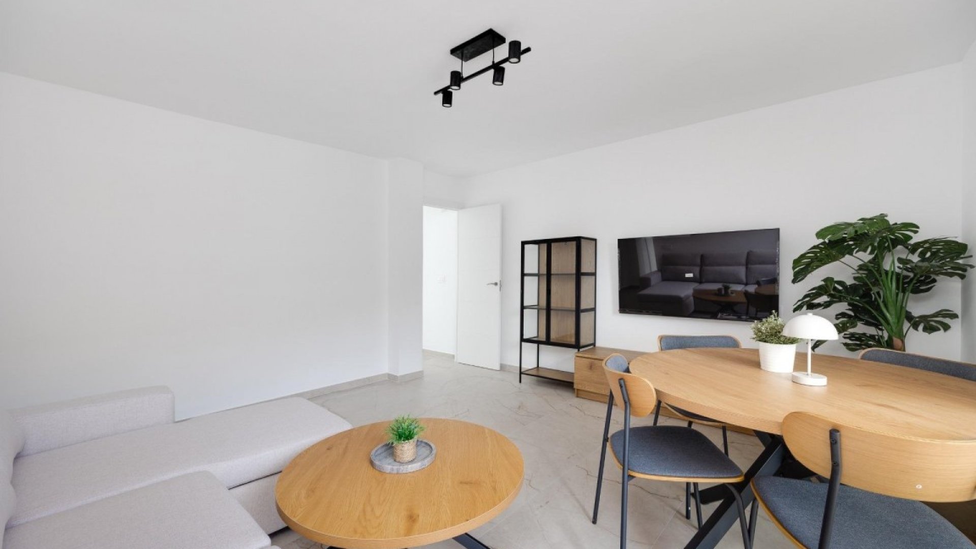 Reventa - Apartamentos -
Playa del Acequion