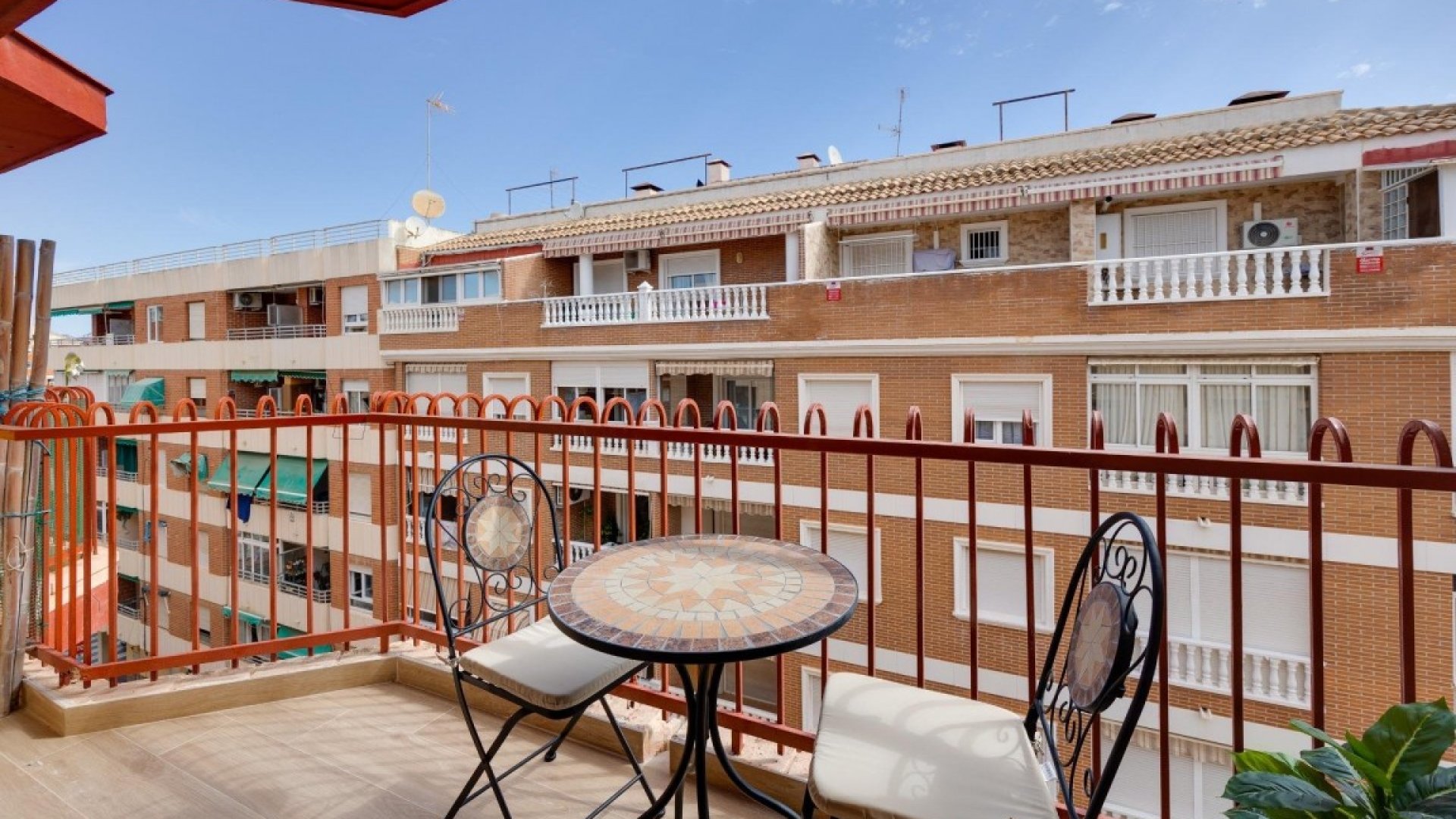 Reventa - Apartamentos -
Playa del Acequion