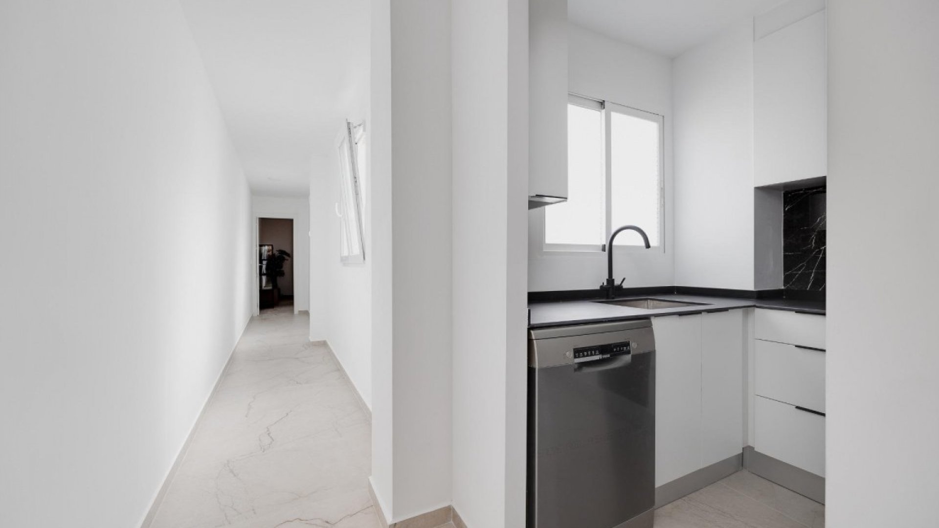 Reventa - Apartamentos -
Playa del Acequion