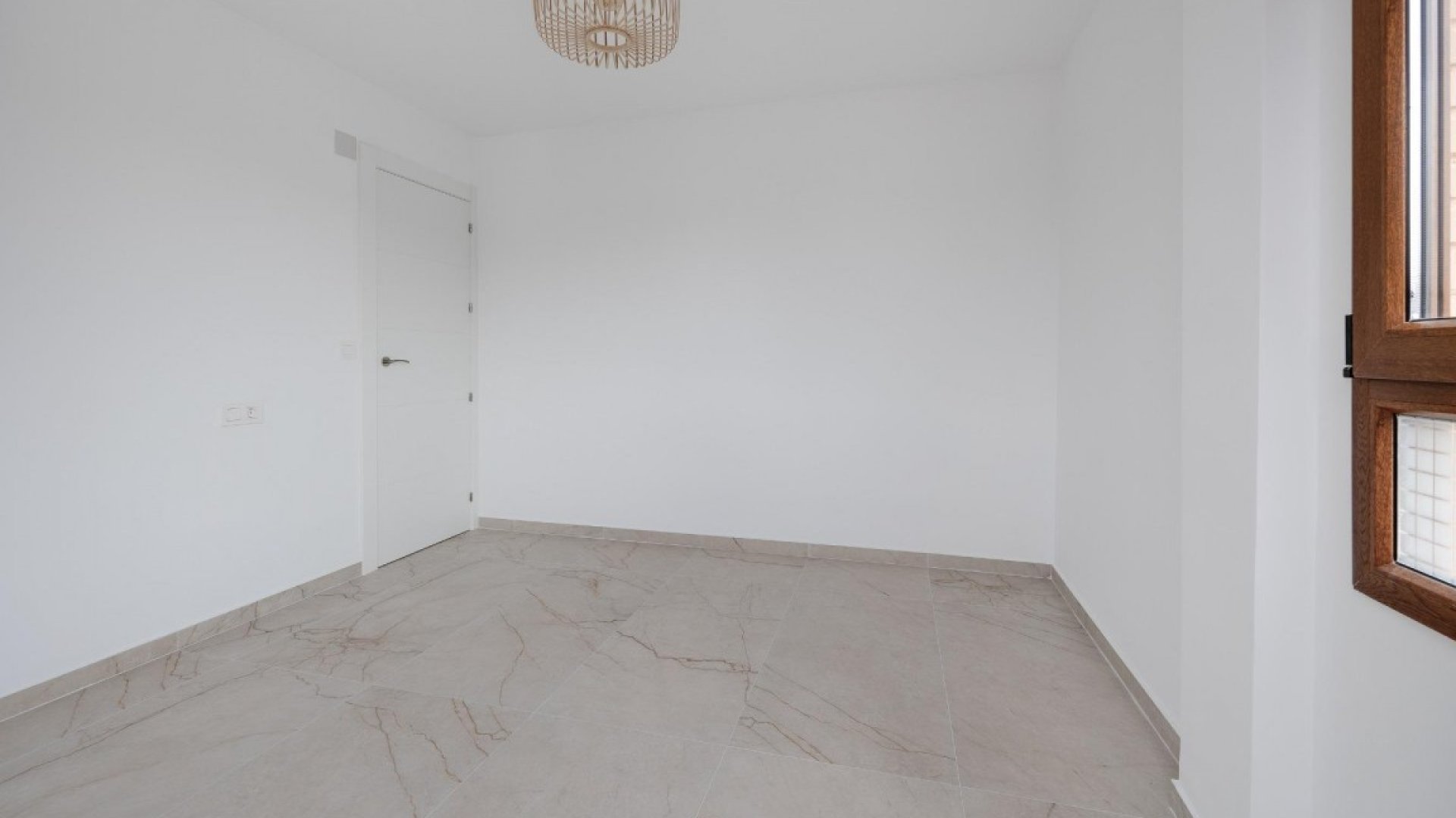 Reventa - Apartamentos -
Playa del Acequion