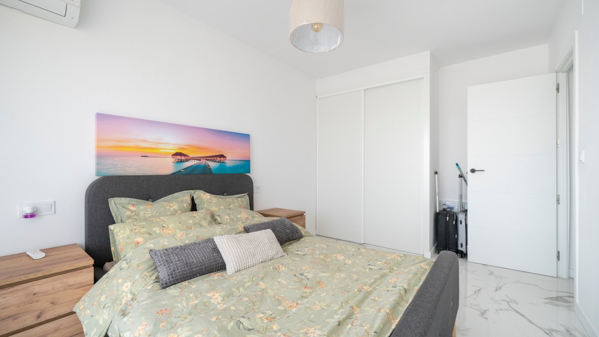 Reventa - Apartamentos -
Punta Prima