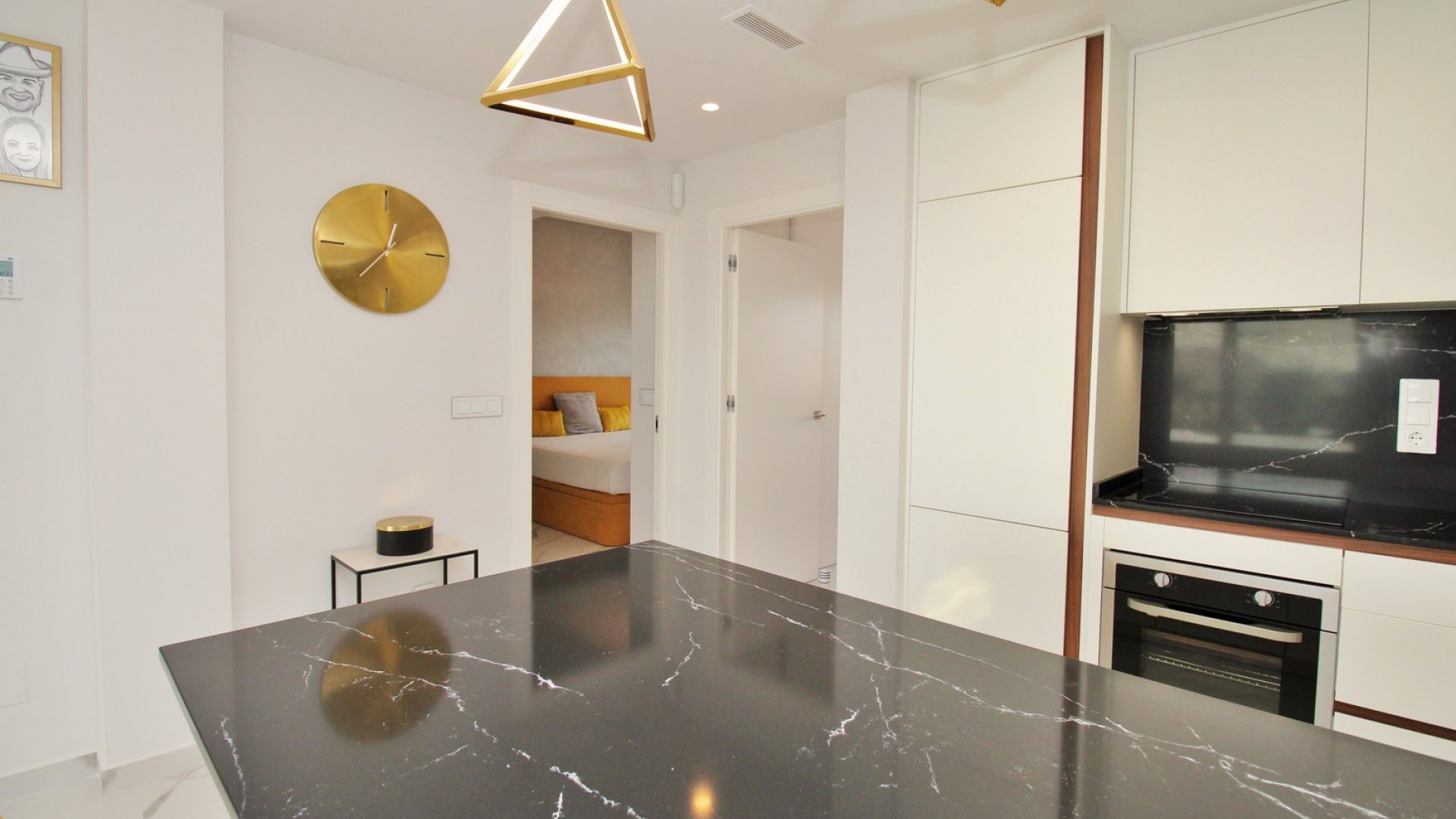 Reventa - Apartamentos -
San Miguel de Salinas
