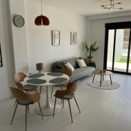 Reventa - Apartamentos -
San Miguel de Salinas