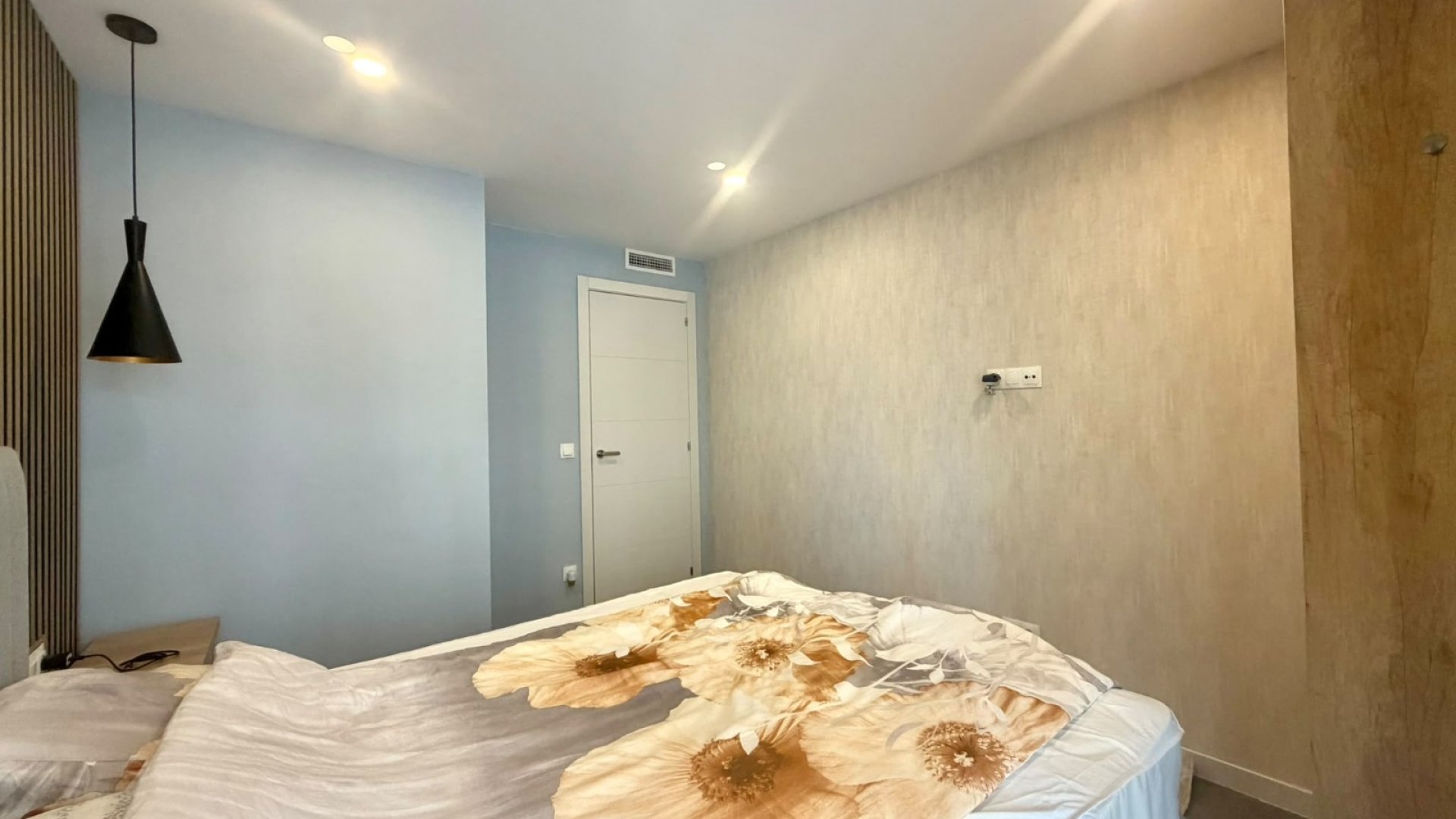 Reventa - Apartamentos -
Santa Pola - Gran Playa