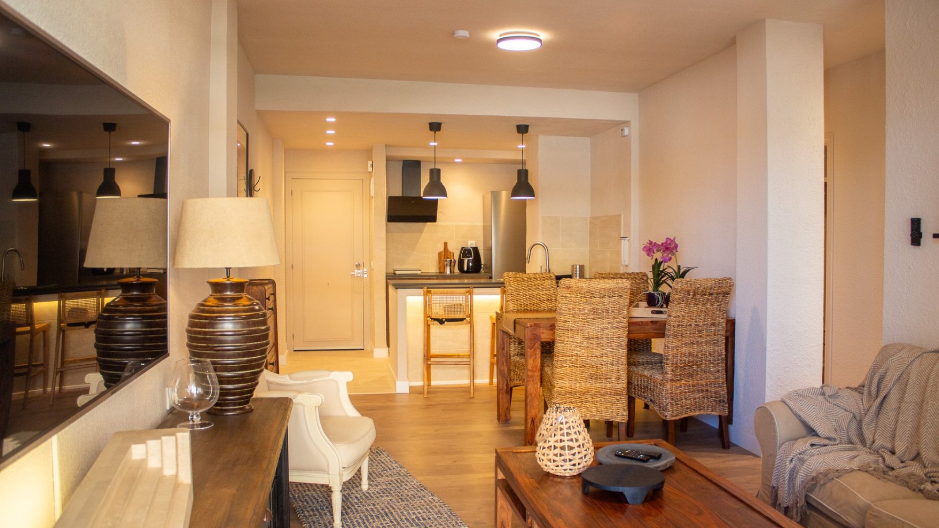 Reventa - Apartamentos -
Santa Pola - Playa del Este