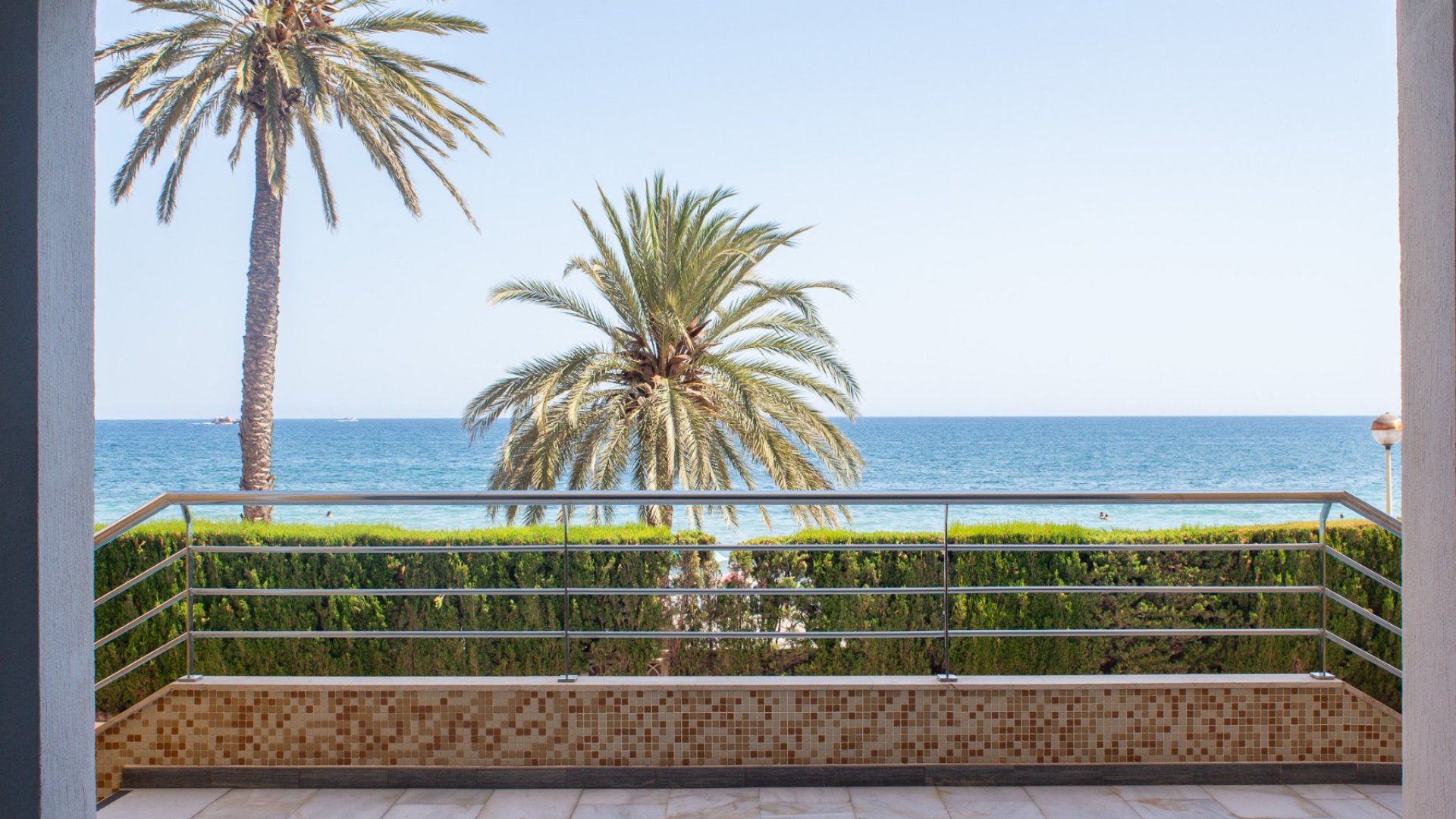 Reventa - Apartamentos -
Santa Pola - Playa del Este