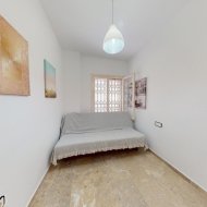 Reventa - Apartamentos -
Santa Pola - Playa Lisa