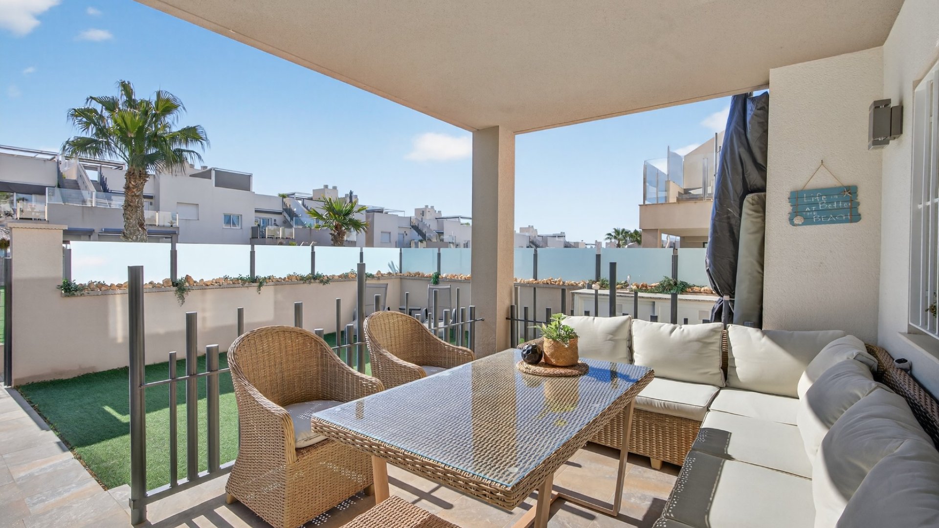 Reventa - Apartamentos -
Torrevieja - Aguas Nuevas