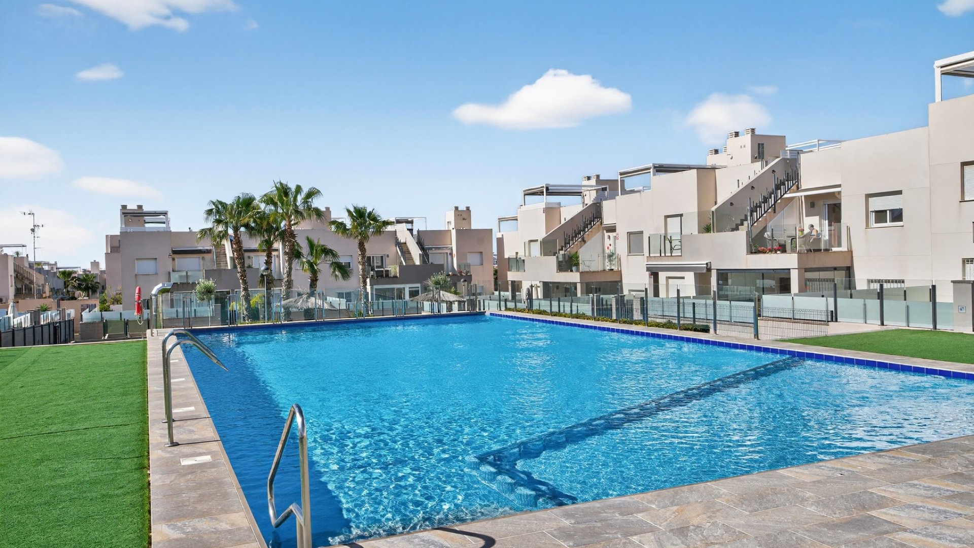 Reventa - Apartamentos -
Torrevieja - Aguas Nuevas