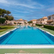 Reventa - Apartamentos -
Torrevieja - Aguas Nuevas