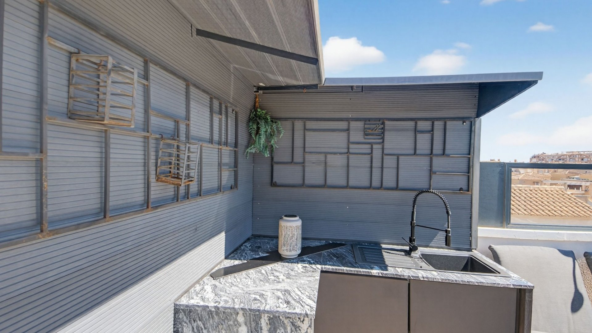 Reventa - Apartamentos -
Torrevieja - Aguas Nuevas
