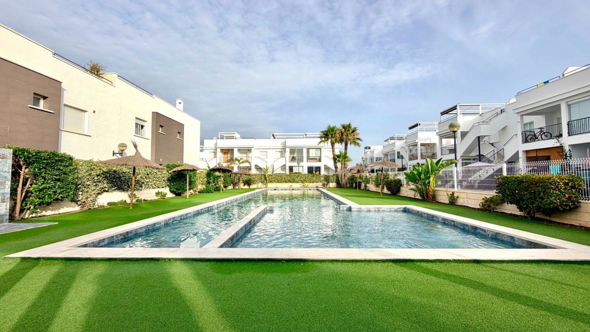 Reventa - Apartamentos -
Torrevieja - Aguas Nuevas