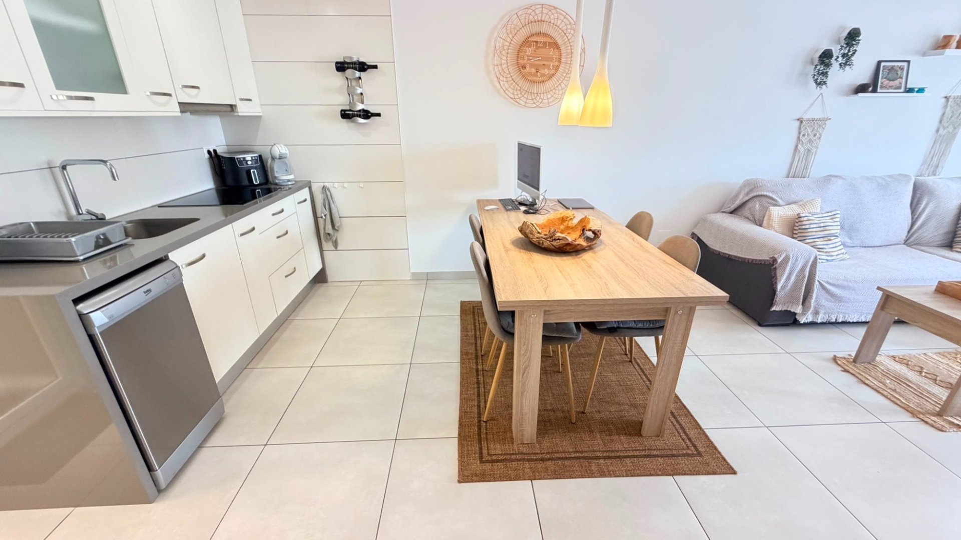 Reventa - Apartamentos -
Torrevieja - Aguas Nuevas