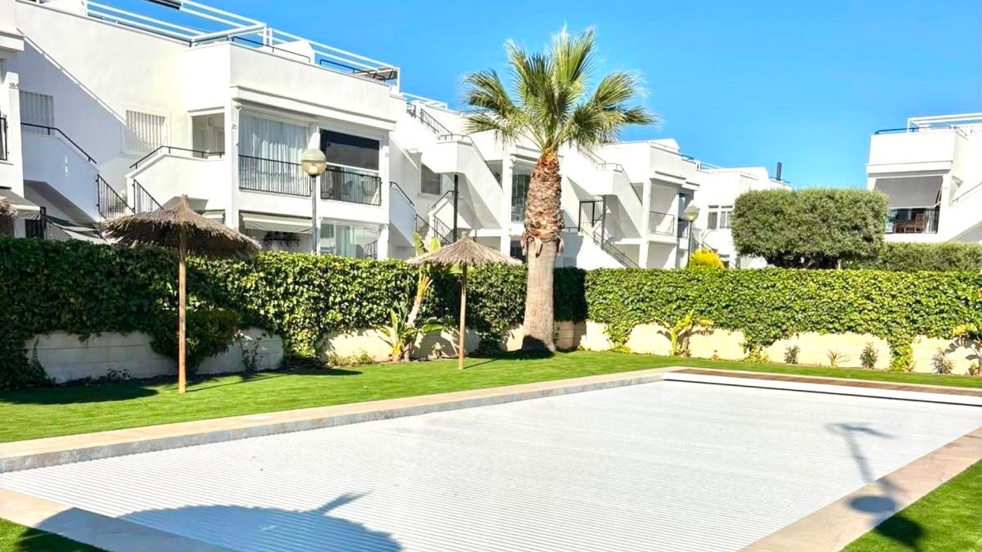Reventa - Apartamentos -
Torrevieja - Aguas Nuevas