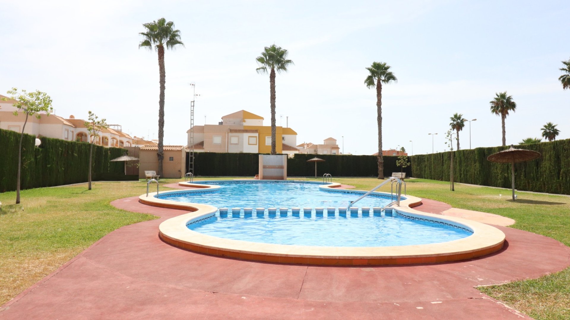 Reventa - Apartamentos -
Torrevieja - Altos del Limonar
