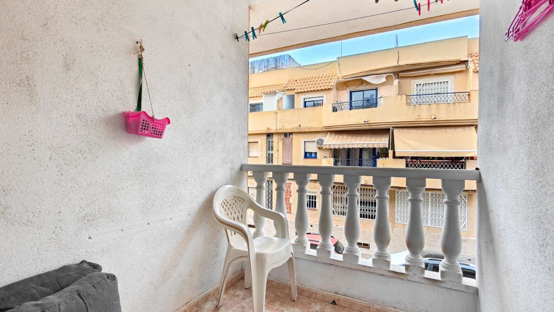 Reventa - Apartamentos -
Torrevieja - Antonio Machado