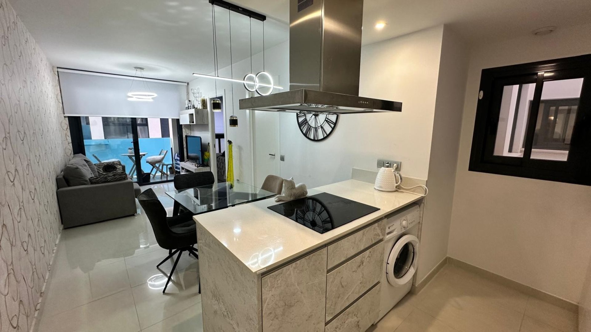 Reventa - Apartamentos -
Torrevieja - Calas Blancas