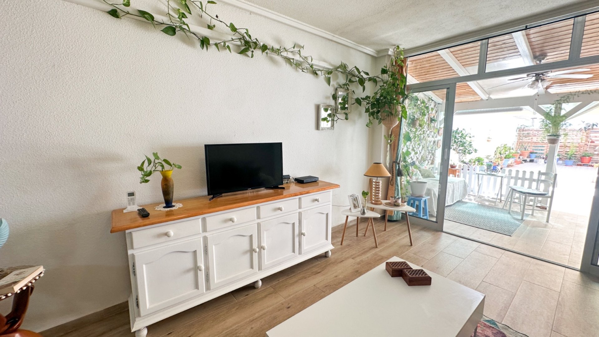 Reventa - Apartamentos -
Torrevieja - Center