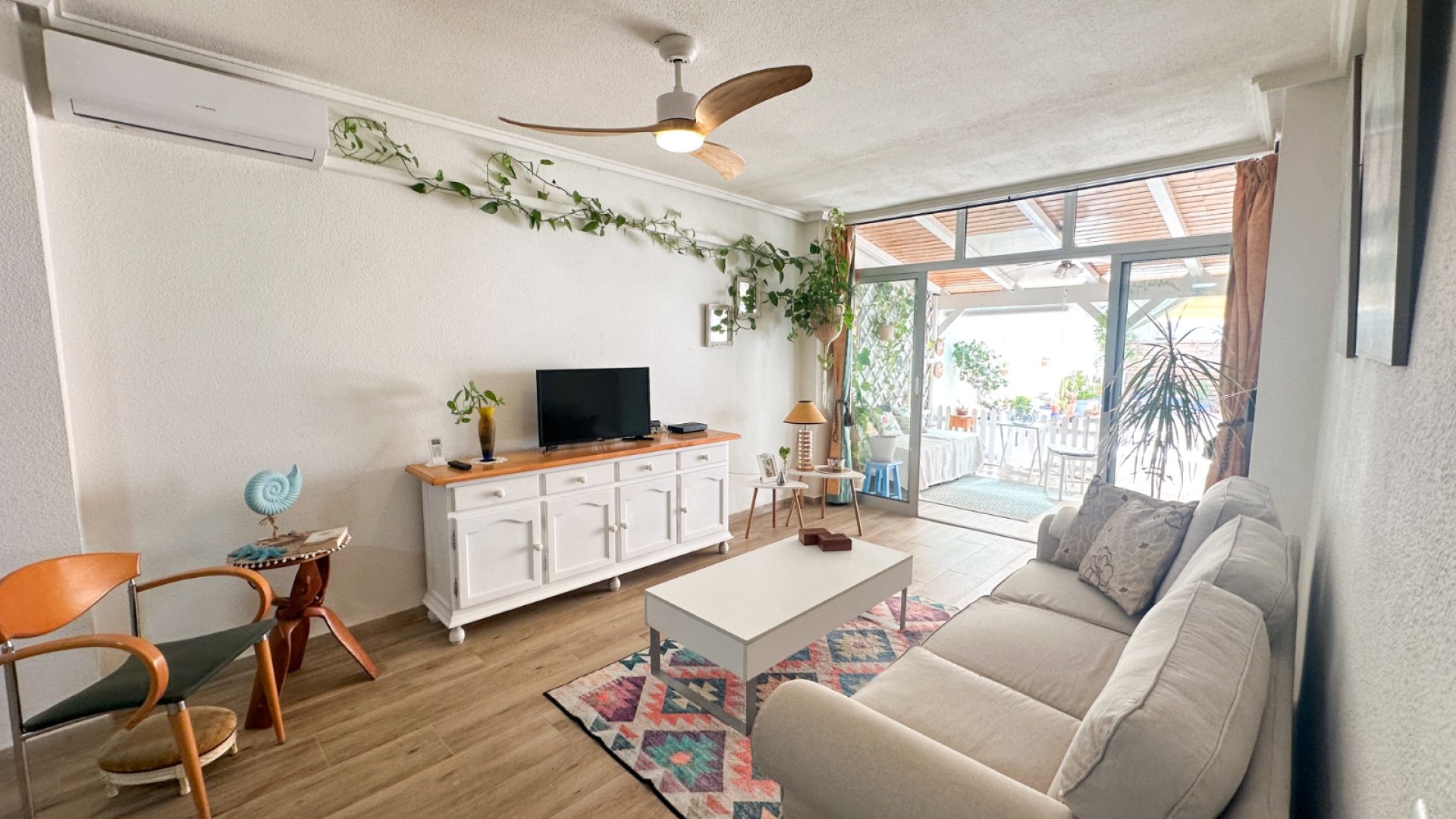 Reventa - Apartamentos -
Torrevieja - Center