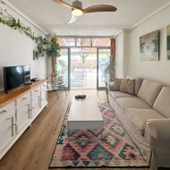 Reventa - Apartamentos -
Torrevieja - Center