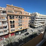 Reventa - Apartamentos -
Torrevieja - Center