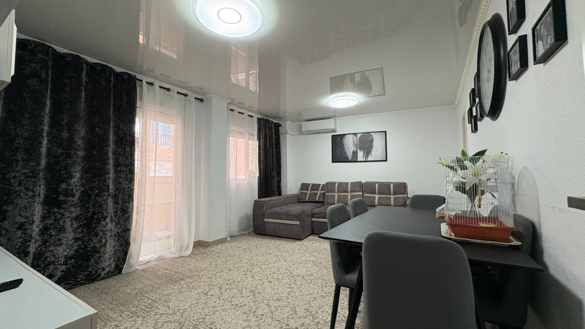 Reventa - Apartamentos -
Torrevieja - Center