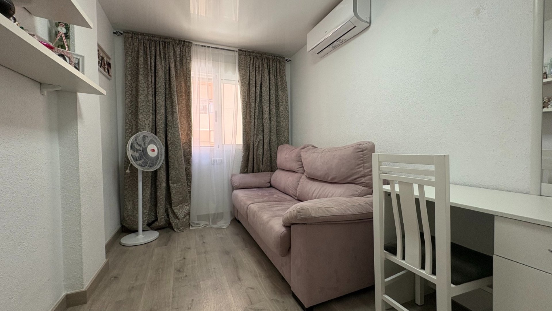 Reventa - Apartamentos -
Torrevieja - Center